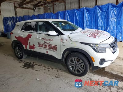 Czwarte zdjęcie samochodu z boku: 2022 KIA SELTOS LX VIN:KNDEPCAA8N7287869 - miniatura