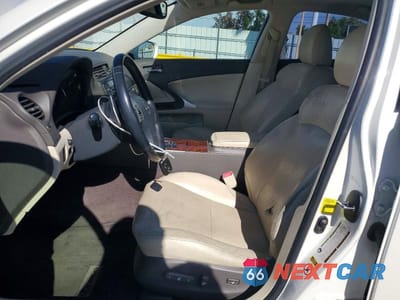 Zdjęcie 7 z 11 samochodu: 2013 LEXUS IS VIN:JTHBF5C25D5185610 - miniatura