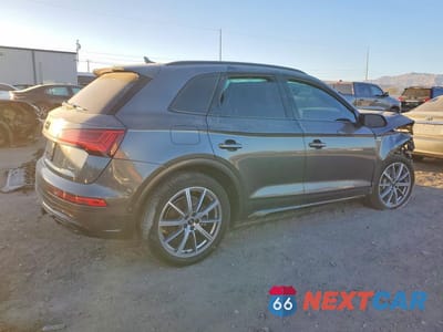 Trzecie zdjęcie samochodu z tyłu: 2023 AUDI Q5 E PRESTIGE 55 VIN:WA1F2AFY2P2061916 - miniatura