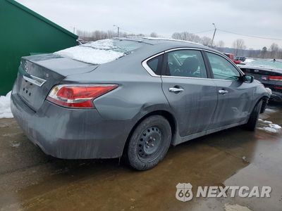 Trzecie zdjęcie samochodu z tyłu: 2015 NISSAN ALTIMA 2.5 VIN:1N4AL3AP9FC122958 - miniatura