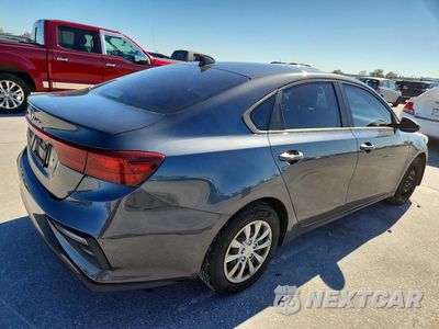 Trzecie zdjęcie samochodu z tyłu: 2021 KIA FORTE FE VIN:3KPF24AD5ME339945 - miniatura