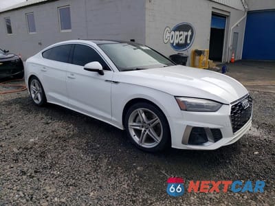 Czwarte zdjęcie samochodu z boku: 2021 AUDI A5 PREMIUM 45 VIN:WAUDACF56MA016610 - miniatura