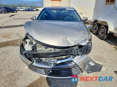 Piąte zdjęcie samochodu w środku: 2017 TOYOTA CAMRY LE VIN:4T1BF1FK7HU709045 - miniatura