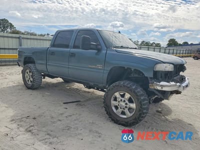 Czwarte zdjęcie samochodu z boku: 2006 GMC SIERRA K2500 HEAVY DUTY VIN:1GTHK23D26F185035 - miniatura