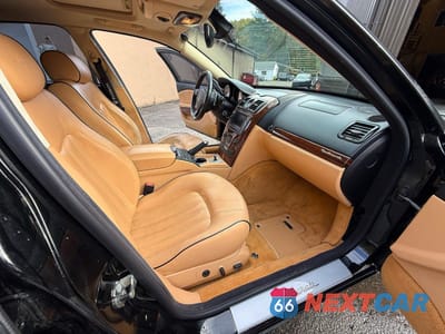 Piąte zdjęcie samochodu w środku: 2005 MASERATI QUATTROPORTE M139 VIN:ZAMCE39A450018466 - miniatura