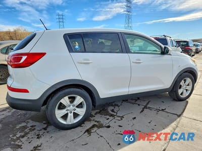 Trzecie zdjęcie samochodu z tyłu: 2012 KIA SPORTAGE LX VIN:KNDPB3A27C7195021 - miniatura