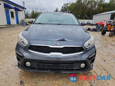 Piąte zdjęcie samochodu w środku: 2020 KIA FORTE LXS VIN:3KPF24AD9LE222951 - miniatura