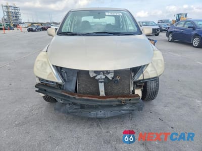 Piąte zdjęcie samochodu w środku: 2009 NISSAN VERSA S VIN:3N1BC11E49L470888 - miniatura