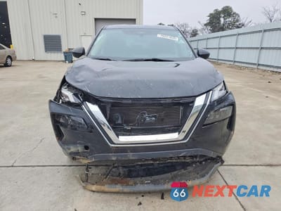 Piąte zdjęcie samochodu w środku: 2023 NISSAN ROGUE S VIN:5N1BT3AAXPC901177 - miniatura