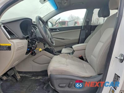 Zdjęcie 7 z 12 samochodu: 2017 HYUNDAI TUCSON SE VIN:KM8J3CA46HU430906 - miniatura