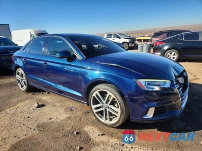 Czwarte zdjęcie samochodu z boku: 2018 AUDI A3 PREMIUM VIN:WAUAUGFF9J1006918 - miniatura