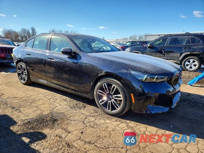 Czwarte zdjęcie samochodu z boku: 2025 BMW 530 XI VIN:WBA53FJ08SCU18772 - miniatura