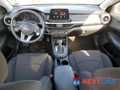 Zdjęcie 8 z 13 samochodu: 2020 KIA FORTE FE VIN:3KPF24AD5LE206424 - miniatura