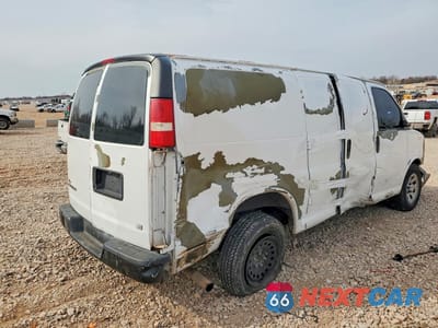 Trzecie zdjęcie samochodu z tyłu: 2010 CHEVROLET EXPRESS G1500 VIN:1GCUGADX7A1102840 - miniatura