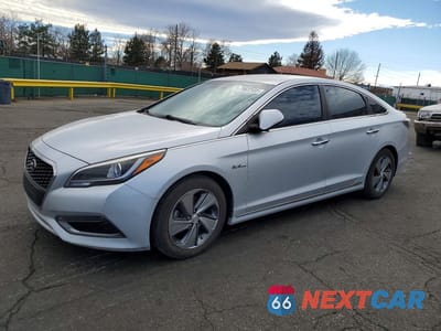 2016 HYUNDAI SONATA HYBRID LIMITED KMHE34L19GA028209 - główne zdjęcie licytacji z USA - miniatura