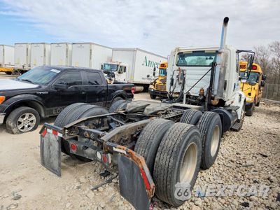 Czwarte zdjęcie samochodu z boku: 2007 INTERNATIONAL 8600 SEMI TRUCK VIN:1HSHXAHR17J375611 - miniatura