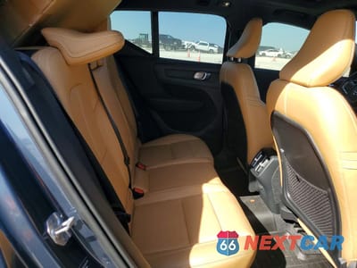 Zdjęcie 11 z 13 samochodu: 2021 VOLVO XC40 T5 INSCRIPTION VIN:YV4162UL2M2457791 - miniatura
