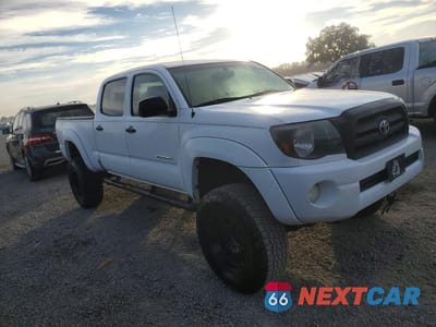 Czwarte zdjęcie samochodu z boku: 2006 TOYOTA TACOMA DOUBLE CAB LONG BED VIN:5TEMU52NX6Z208438 - miniatura