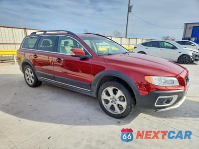 Czwarte zdjęcie samochodu z boku: 2011 VOLVO XC70 T6 VIN:YV4902BZ9B1096915 - miniatura