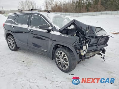 Czwarte zdjęcie samochodu z boku: 2019 GMC TERRAIN SLT VIN:3GKALVEX7KL393228 - miniatura