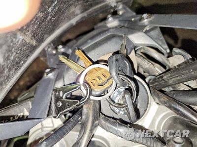 Zdjęcie 8 z 10 samochodu: 2017 YAMAHA FZ07 VIN:JYARM06E5HA011866 - miniatura