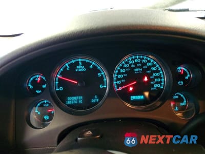 Zdjęcie 9 z 13 samochodu: 2011 CHEVROLET SUBURBAN K1500 LTZ VIN:1GNSKKE36BR343743 - miniatura