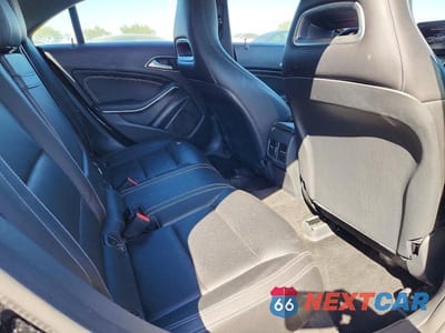 Zdjęcie 10 z 11 samochodu: 2018 MERCEDES-BENZ CLA 250 VIN:WDDSJ4EB9JN650821 - miniatura