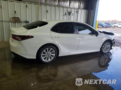 Trzecie zdjęcie samochodu z tyłu: 2023 TOYOTA CAMRY LE VIN:4T1C11AK8PU105741 - miniatura