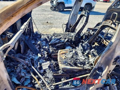 Zdjęcie 7 z 11 samochodu: 2024 TESLA MODEL Y VIN:7SAYGDEE3RA254455 - miniatura