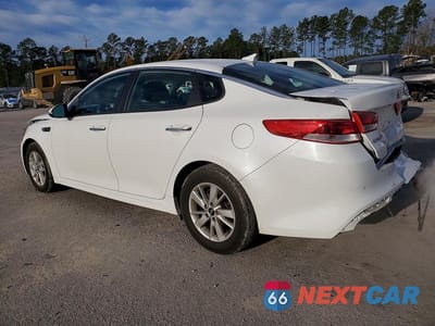 Drugie zdjęcie samochodu z przodu: 2018 KIA OPTIMA LX VIN:5XXGT4L32JG217407 - miniatura