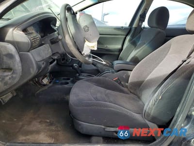 Zdjęcie 7 z 13 samochodu: 2004 DODGE STRATUS SE VIN:1B3EL36X44N190964 - miniatura