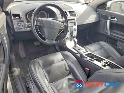 Zdjęcie 8 z 12 samochodu: 2011 VOLVO C70 T5 VIN:YV1672MC0BJ118580 - miniatura