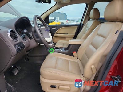 Zdjęcie 7 z 12 samochodu: 2008 FORD TAURUS X SEL VIN:1FMDK05W78GA33844 - miniatura