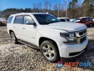 Czwarte zdjęcie samochodu z boku: 2016 CHEVROLET TAHOE K1500 LT VIN:1GNSKBKC5GR333118 - miniatura
