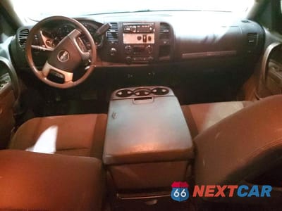 Zdjęcie 8 z 11 samochodu: 2011 GMC SIERRA K1500 SLE VIN:3GTP2VE39BG341453 - miniatura