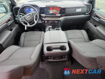 Zdjęcie 8 z 12 samochodu: 2025 CHEVROLET SILVERADO K1500 LT VIN:2GCUKDED6S1175228 - miniatura