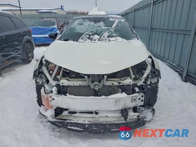 Piąte zdjęcie samochodu w środku: 2019 TOYOTA C-HR XLE VIN:JTNKHMBX9K1045546 - miniatura