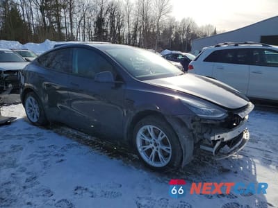 Czwarte zdjęcie samochodu z boku: 2022 TESLA MODEL Y VIN:7SAYGDEEXNF385041 - miniatura