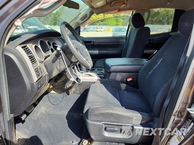 Zdjęcie 7 z 11 samochodu: 2011 TOYOTA TUNDRA DOUBLE CAB SR5 VIN:5TFRY5F12BX102326 - miniatura