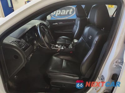 Zdjęcie 7 z 13 samochodu: 2022 CHRYSLER 300 S VIN:2C3CCAGG4NH135325 - miniatura