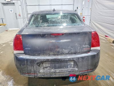 Zdjęcie 6 z 12 samochodu: 2017 CHRYSLER 300C VIN:2C3CCAKG5HH566770 - miniatura