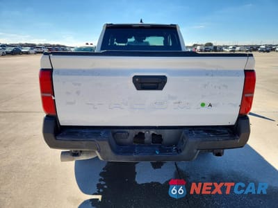 Zdjęcie 6 z 13 samochodu: 2024 TOYOTA TACOMA SR VIN:3TYJDAHN2RT004001 - miniatura