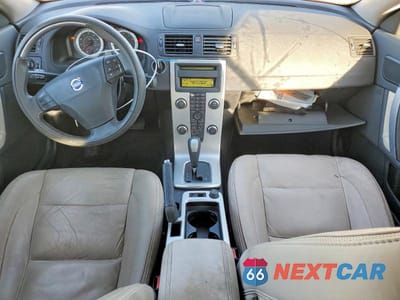Zdjęcie 8 z 12 samochodu: 2011 VOLVO C70 T5 VIN:YV1672MC6BJ117157 - miniatura