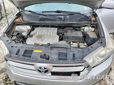 Zdjęcie 12 z 13 samochodu: 2013 TOYOTA HIGHLANDER BASE VIN:5TDBK3EH9DS272004 - miniatura