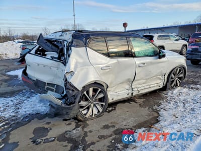 Trzecie zdjęcie samochodu z tyłu: 2021 VOLVO XC40 RECHARGE VIN:YV4ED3UR0M2600920 - miniatura