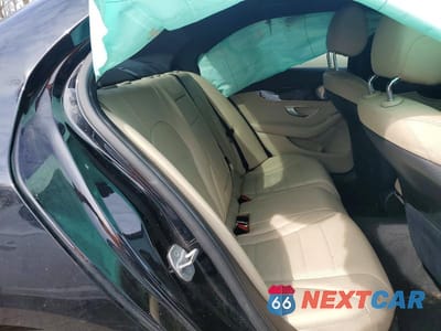 Zdjęcie 10 z 11 samochodu: 2018 MERCEDES-BENZ C 300 4MATIC VIN:55SWF4KB8JU253986 - miniatura