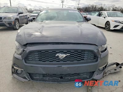 Piąte zdjęcie samochodu w środku: 2016 FORD MUSTANG VIN:1FA6P8TH1G5225939 - miniatura