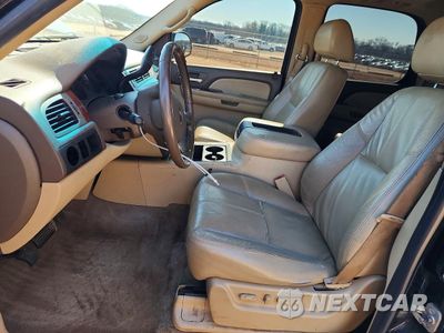 Zdjęcie 7 z 15 samochodu: 2009 GMC YUKON SLT VIN:1GKFC33039R235729 - miniatura