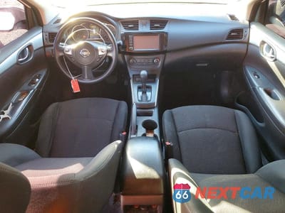 Zdjęcie 8 z 11 samochodu: 2019 NISSAN SENTRA S VIN:3N1AB7AP8KY263531 - miniatura