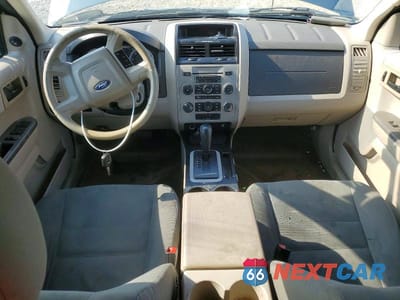 Zdjęcie 8 z 12 samochodu: 2011 FORD ESCAPE XLS VIN:1FMCU9C77BKC35044 - miniatura